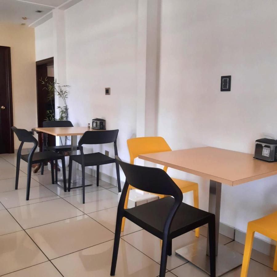 Hotel Villa Florencia Zona Rosa San Salvador Extérieur photo