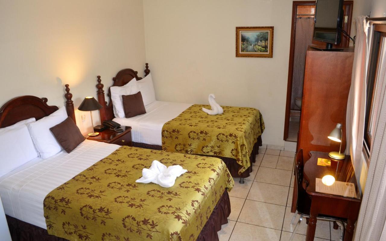 Hotel Villa Florencia Zona Rosa San Salvador Extérieur photo