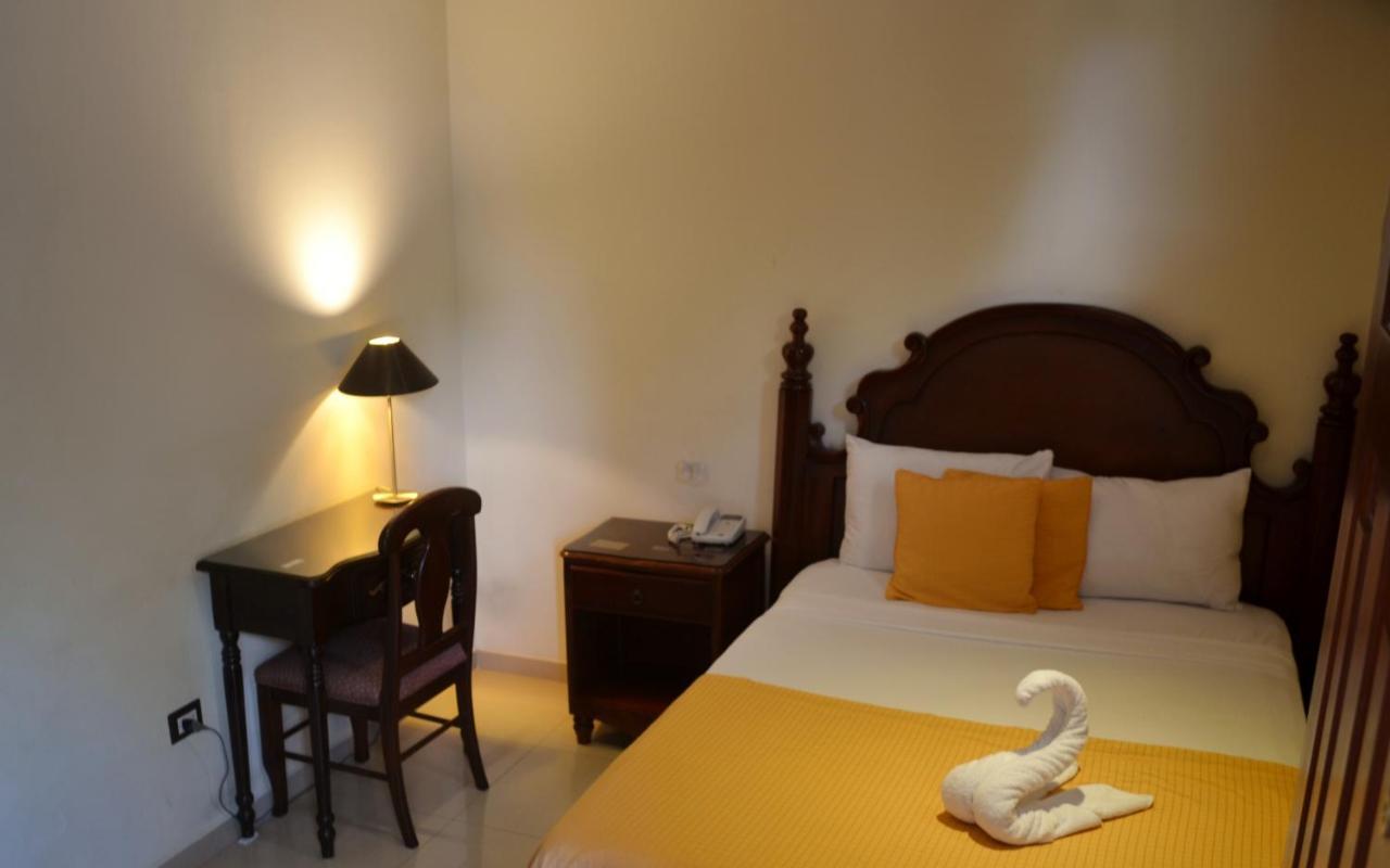 Hotel Villa Florencia Zona Rosa San Salvador Extérieur photo