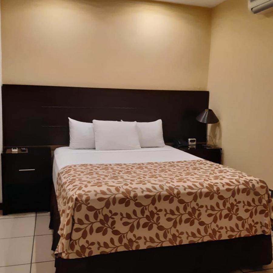 Hotel Villa Florencia Zona Rosa San Salvador Extérieur photo