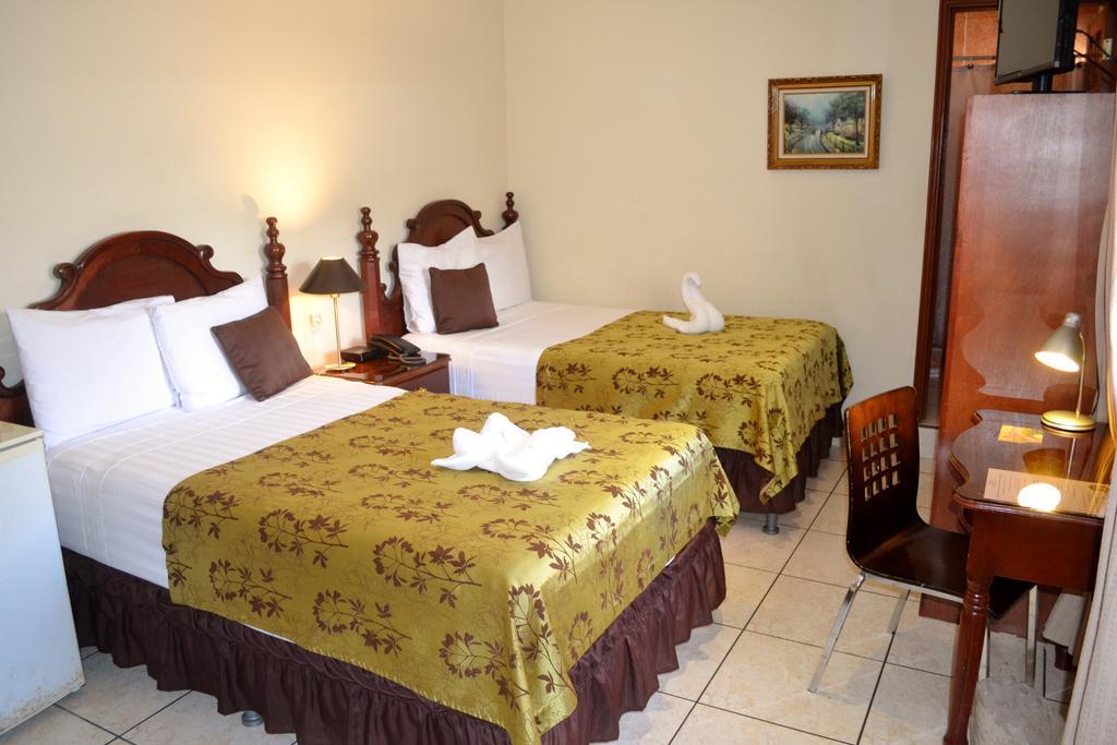 Hotel Villa Florencia Zona Rosa San Salvador Extérieur photo