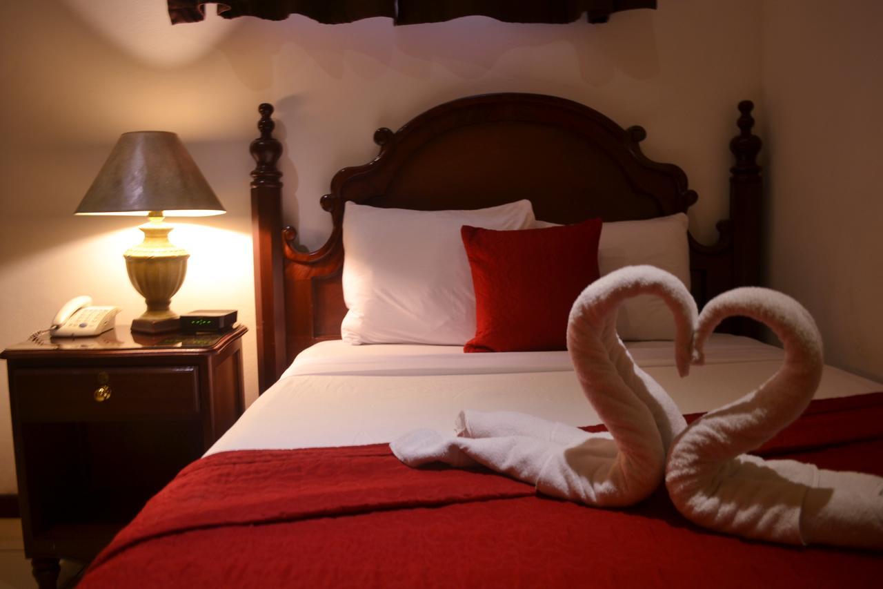 Hotel Villa Florencia Zona Rosa San Salvador Extérieur photo